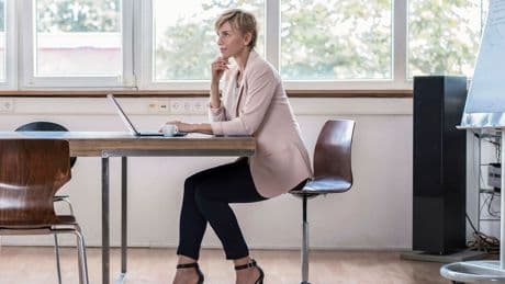 Tipps für den Büro-Alltag - Wer besser sitzt, lebt länger!