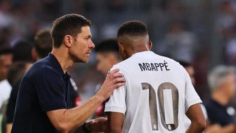 Mbappé luce pegada en una victoria cómoda del Madrid ante el Tirol