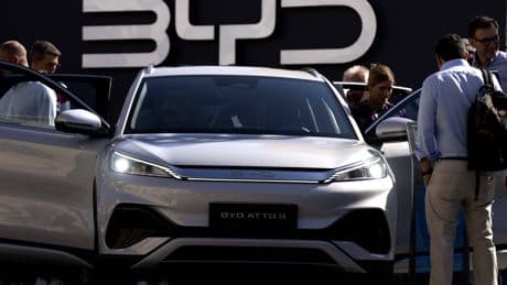 Pour la première fois, le chinois BYD fait mieux que Tesla en Europe
