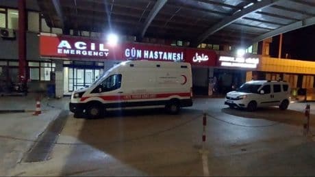 Altın gaspçılarıyla çatışma: 4 polis yaralı