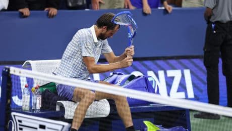 Medvedev pierde los papeles en el US Open: seis minutos de abucheo tras el error de un fotógrafo