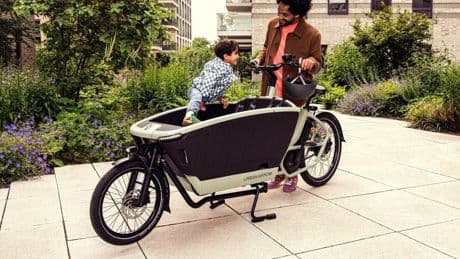 La práctica bici eléctrica de carga en la que cabe casi todo
