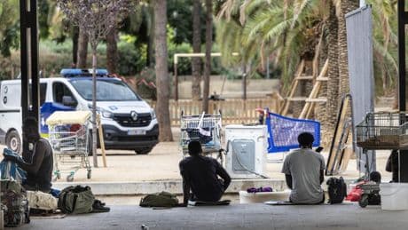 Barcelona planea ya el desmantelamiento del poblado de chatarreros del parque Joan Miró