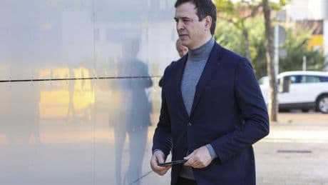 La jueza confirma que no retira el pasaporte al hermano de Sánchez tras afirmar este que no cambiará de domicilio