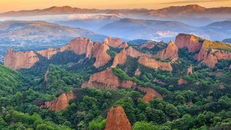 Del oro romano al carbón del siglo XX: diez minas históricas que puedes visitar en España