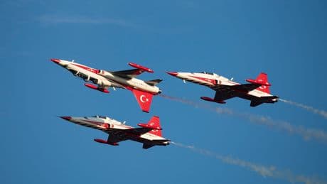 SOLOTÜRK'ten Giresun'da gösteri uçuşu