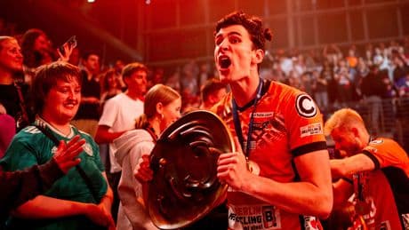 Volleyball | Berlin Volleys feiern 15. Meistertitel: Erst Aufatmen, dann Party