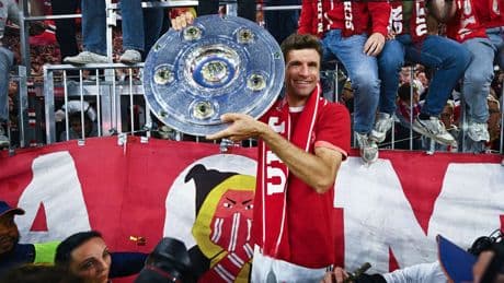 Emotionaler Bayern-Tag: Müllers Abschied mit Bierdusche und Beerdigungs-Witz