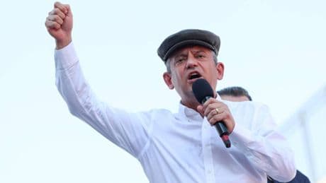 Özgür Özel'den Adıyaman'da 'Erdoğan' ve 'süreç' uyarısı: 'Geri adım atarsam ülkeyi 100 yıl geriye götürecek'