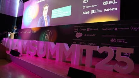 La inteligencia artificial se aleja de su idea como "promesa" para convertirse en una realidad "tangible" que definirá el futuro