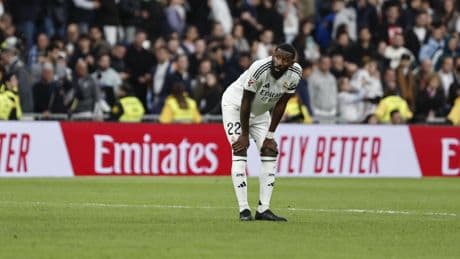 Rüdiger, operado del menisco de su rodilla izquierda y estará dos meses de baja