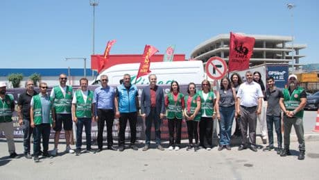 EMEP Milletvekili İskender Bayhan, direnişteki Digel Tekstil işçilerini ziyaret etti