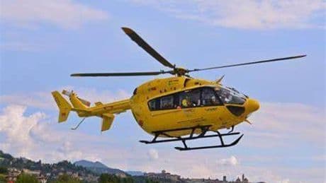 Sfugge alla mamma e finisce travolta da un'auto. Grave una bimba di 5 anni nel Bresciano