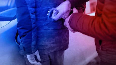 3 yıl önce 2 altın kolye çalan zanlı yakalandı