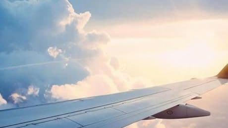 IATA, küresel hava yolu şirketlerinin bu yılki kar tahminini düşürdü