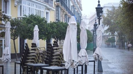 La borrasca Olivier trae lluvia y tormentas y pone en aviso a doce provincias