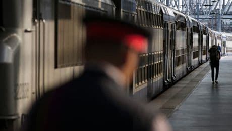 "Je comprends très bien la différence de rémunération": un sous-préfet étrille les contrôleurs de la SNCF qui en feraient beaucoup moins que leurs concurrents de Trenitalia