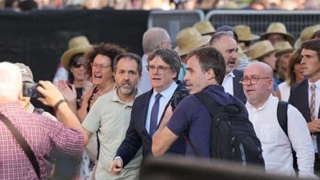 Los mossos que investigaron la fuga de Puigdemont aseguran que se les acotó la pesquisa