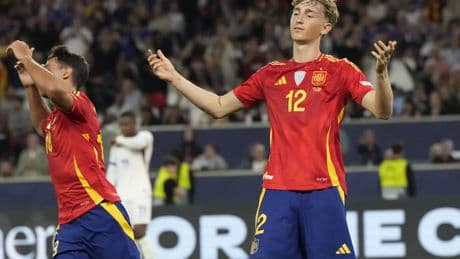 Así fue el espectacular golazo anulado a Huijsen en el España - Francia de la UEFA Nations League