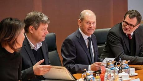 Steuerzahlerbund fordert kürzeres Übergangsgeld für Ex-Minister