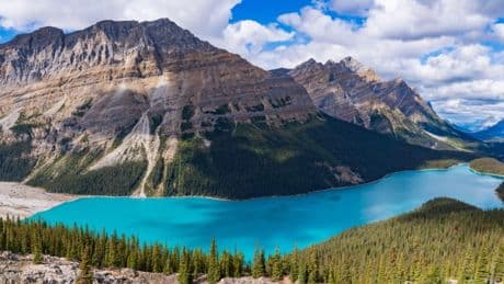 Kanadische Rocky Mountains: Die Natur gewinnt hier immer