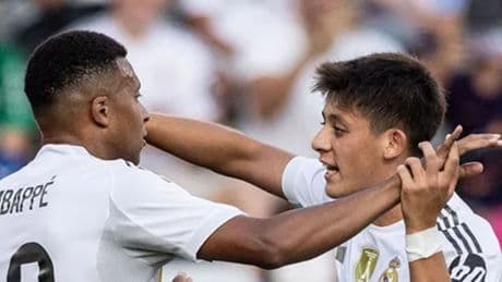 Arda Güler, Kylian Mbappe'yi 10 numara hissettiriyor