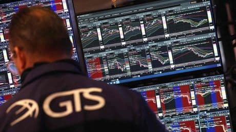 Fernando Sánchez, experto en finanzas personales: "A mis sobrinos no les regalo juguetes, pero cada mes les hago una aportación a una cartera de acciones y a un ETF"