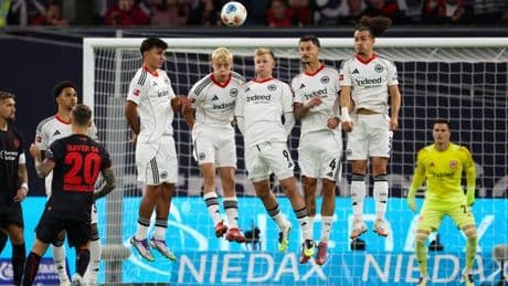 Bundesliga: "Sehr froh": Bayer schlägt Frankfurt bei Hjulmand-Debüt