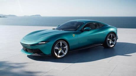 Ferrari Amalfi, pensado para conducir con traje o mono de competición