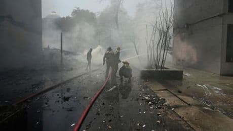 Indien: Flugzeugabsturz in Ahmedabad – Chaos im Wohngebiet