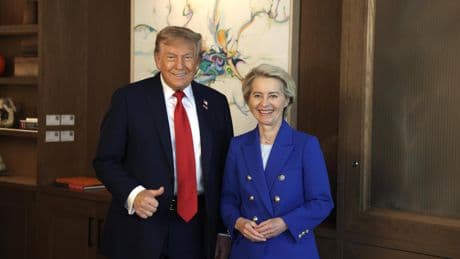 Von der Leyen endurece de nuevo el tono contra China y deja fuera de juego a Sánchez: "Trump tiene razón"