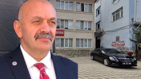 Belediye başkanı tepkiler sonrası lüks makam aracını satışa çıkardı