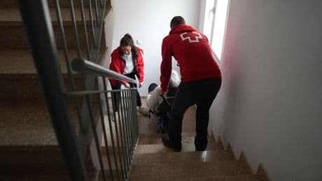 Víctimas de la dana pedirán a Bruselas operarios para recuperar los ascensores dañados