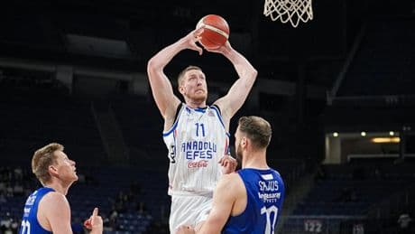 Türkiye Sigorta Basketbol Süper Ligi: Anadolu Efes, sahasında kazandı!