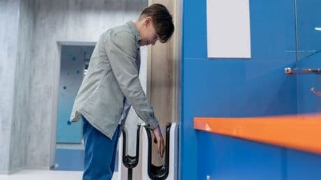 Biologist urges people to avoid hand dryers and use this alternative instead