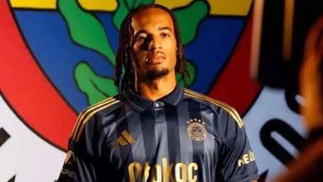 Fenerbahçe tarihinin dördüncü İngiliz futbolcusu Archie Brown