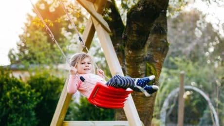 'Entitled' neighbour has mum fuming with 'ridiculous' complaint about daughter