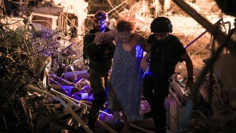 La última oleada de ataques de Irán deja cinco muertos  y más de 150 heridos en Israel