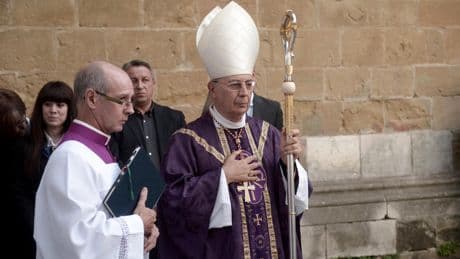 «Habemus papam» : qui est Dominique Mamberti, le cardinal français qui annoncera le nom du nouveau pape ?