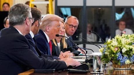 Merz pocht auf Waffenruhe – Trump nennt Sicherheitsgarantien einen „Schlüsselpunkt“