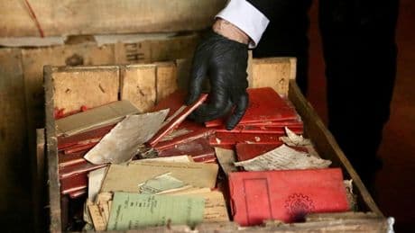 Orléans : la Licra demande l’annulation de la vente aux enchères de 200 objets nazis