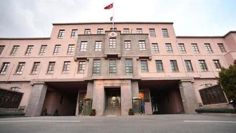 İran'dan ABD üslerine saldırı... MSB: Bölgedeki birliklerimiz güvende