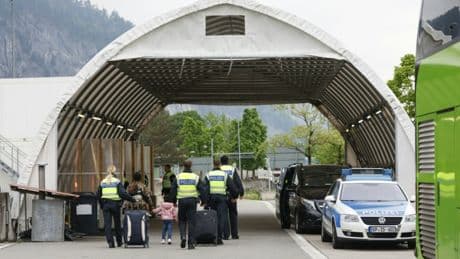 Verschärfte Kontrollen: 1676 Menschen in zwei Wochen an Grenzen zurückgewiesen