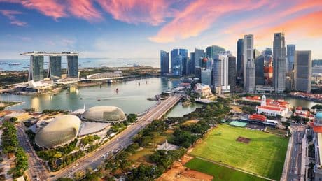 Singapur amenaza con latigazos y cárcel a los usuarios y vendedores de vapeadores ilegales
