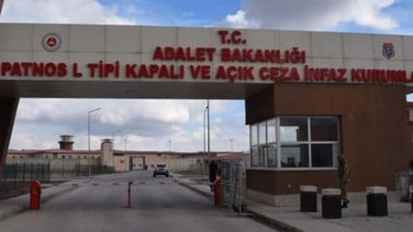 AYM’den, cezaevinde 8 kişilik odada 27 kişinin kalmasına kötü muamele yasağı ihlali kararı