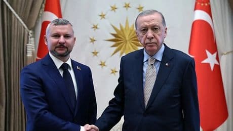 5 büyükelçiden güven mektubu