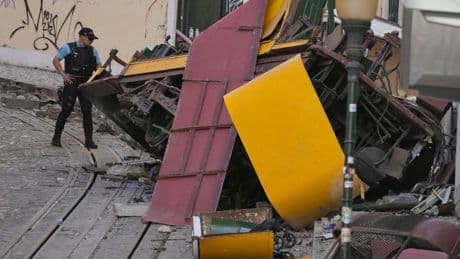 Berühmte Standseilbahn: Portugals Polizei: Auch ein Deutscher "wahrscheinlich" tot
