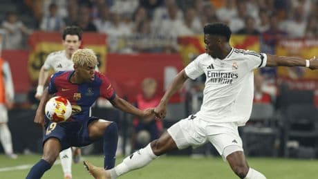 Tchouaméni le da la vuelta al partido y el Madrid, por delante en la final