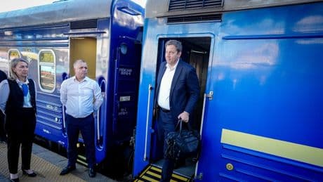 Klingbeil sagt der Ukraine weitere Milliarden aus Deutschland zu