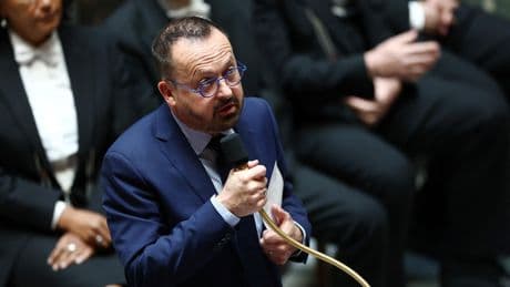 Déserts médicaux : le ministère dévoile la carte des 151 zones prioritaires qui recevront des généralistes dès septembre